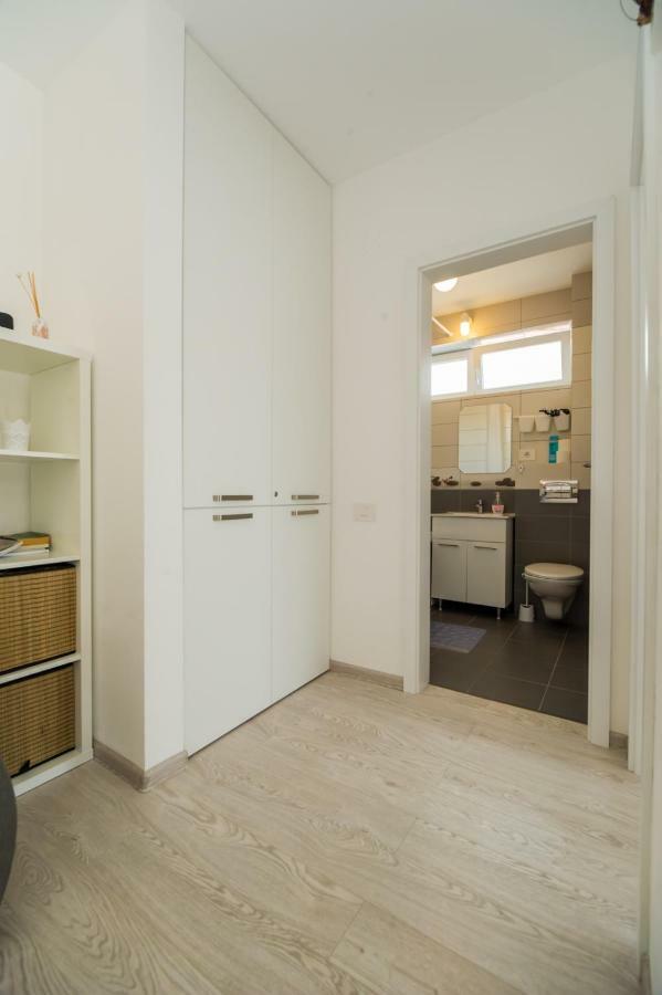Schiller Apartment 57 - Free Private Parking Brasov Exterior photo